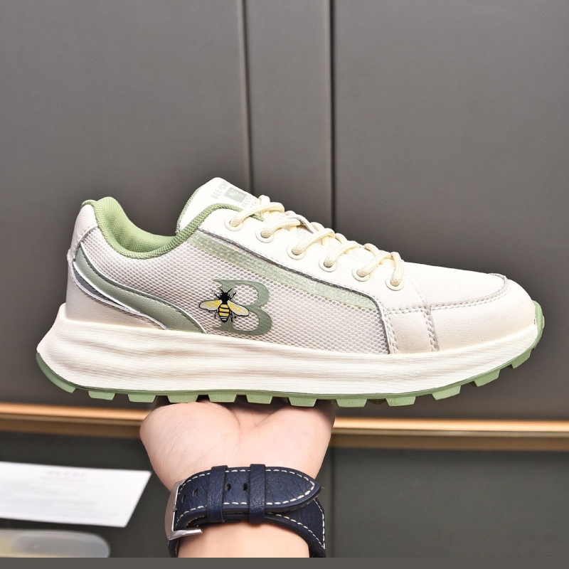 G*u*i casual shoes